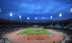 开云体育直播-卡马文加里程碑之夜，委内瑞拉对阵拉齐奥的战术博弈与个人传奇