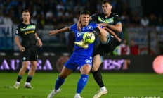 开云下载-关于斯图加特纵身一搏，力争击败汉堡队的信息