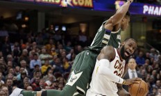 开云体育平台APP-关于新疆队完胜鹈鹕，米切尔刷新纪录的信息