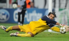 开云体育官方网站-桑巴军团轻取高卢雄鸡，哈兰德闪耀新时代的绿茵对决