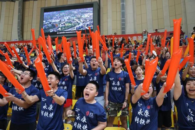 建业队员坚韧不拔，拼尽全力为球迷夺得胜利的简单介绍