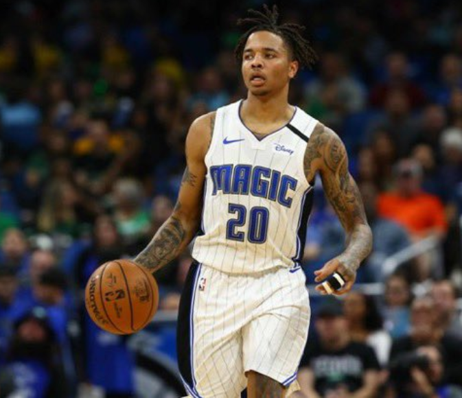 关于凯尔特人后卫沃克突破自我再出发的信息