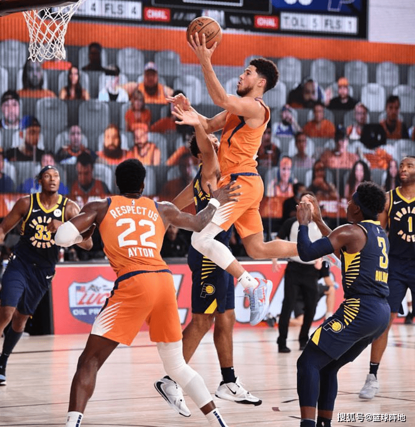 鹈鹕险胜雄鹿B队，福克斯完成帽子戏法