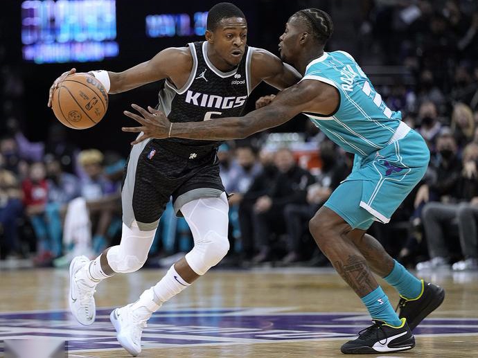 开拓者大胜黄蜂，迎来两连胜势头的简单介绍