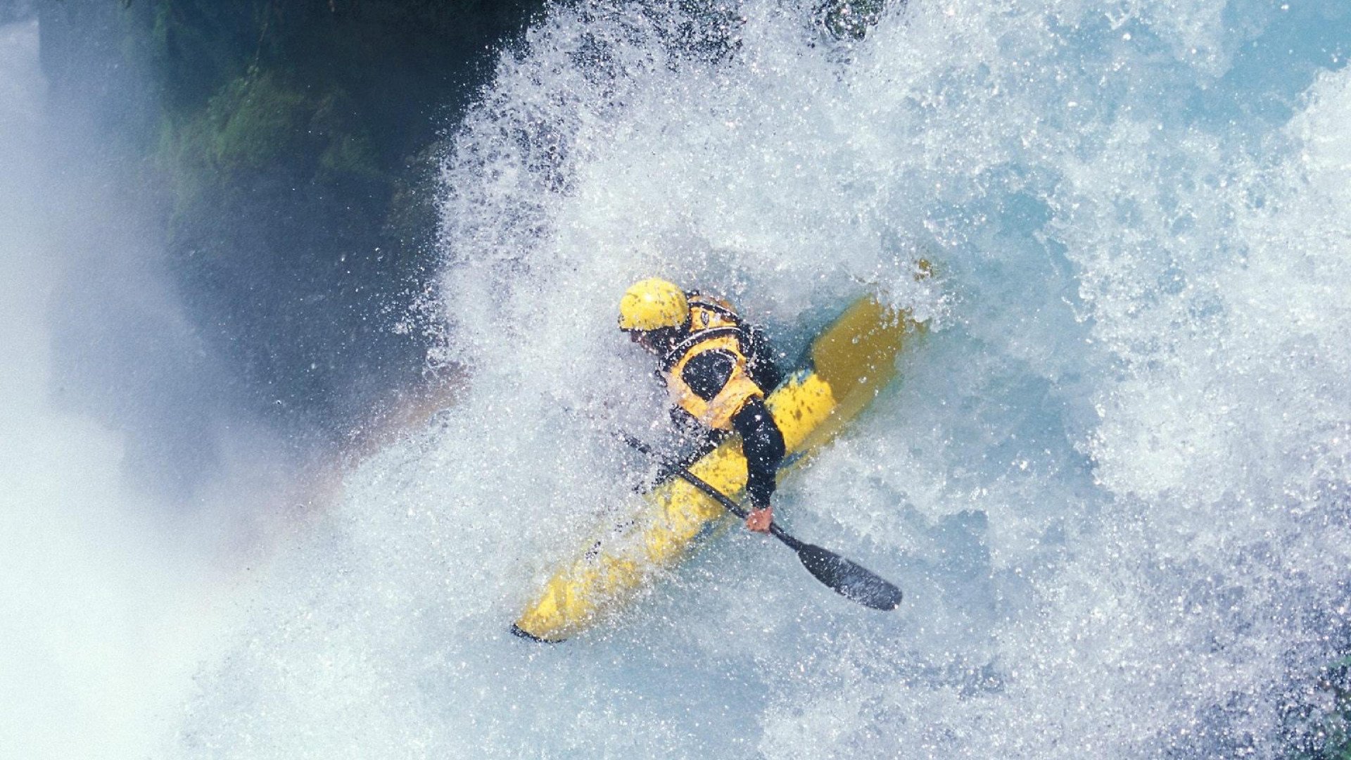 欧冠淘汰赛之夜，克瓦拉茨赫利亚末节接管比赛，一己之力改写历史