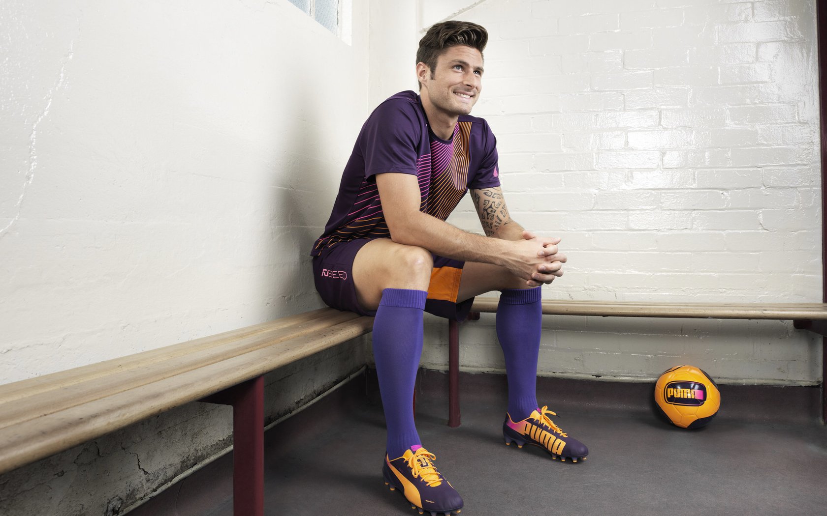 冰与火之歌，戈贝尔刷新纪录之夜，湖人上演惊天逆转广东队